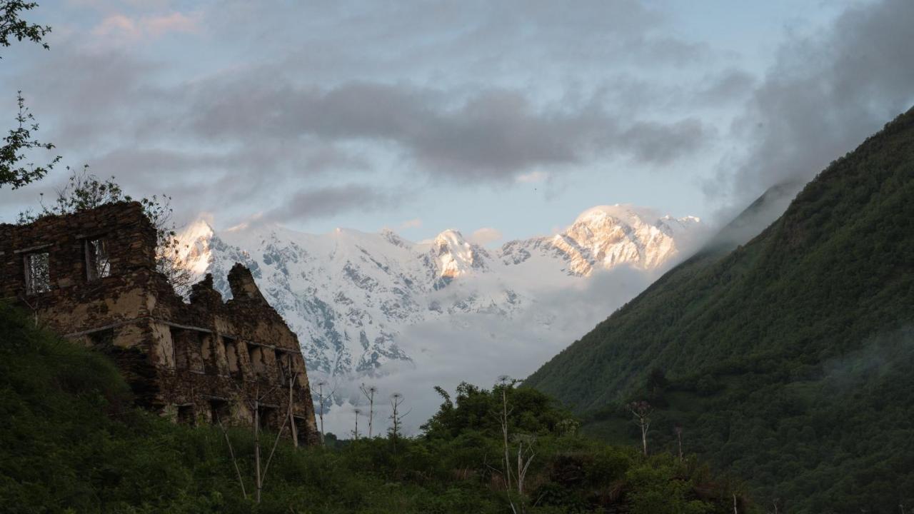 Gaul Gavkhe Hotel Ushguli Exteriör bild